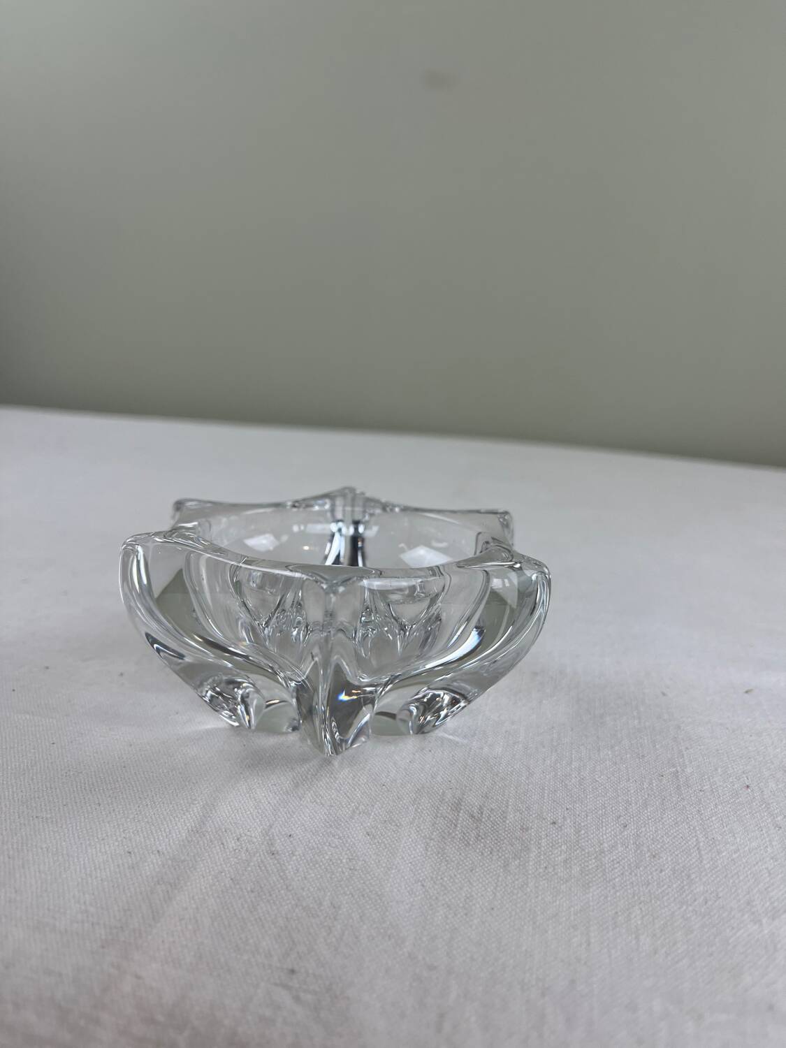 Star-shaped Daum tray