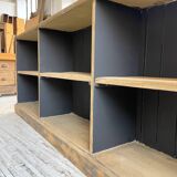 Double-sided counter with XL oak compartments