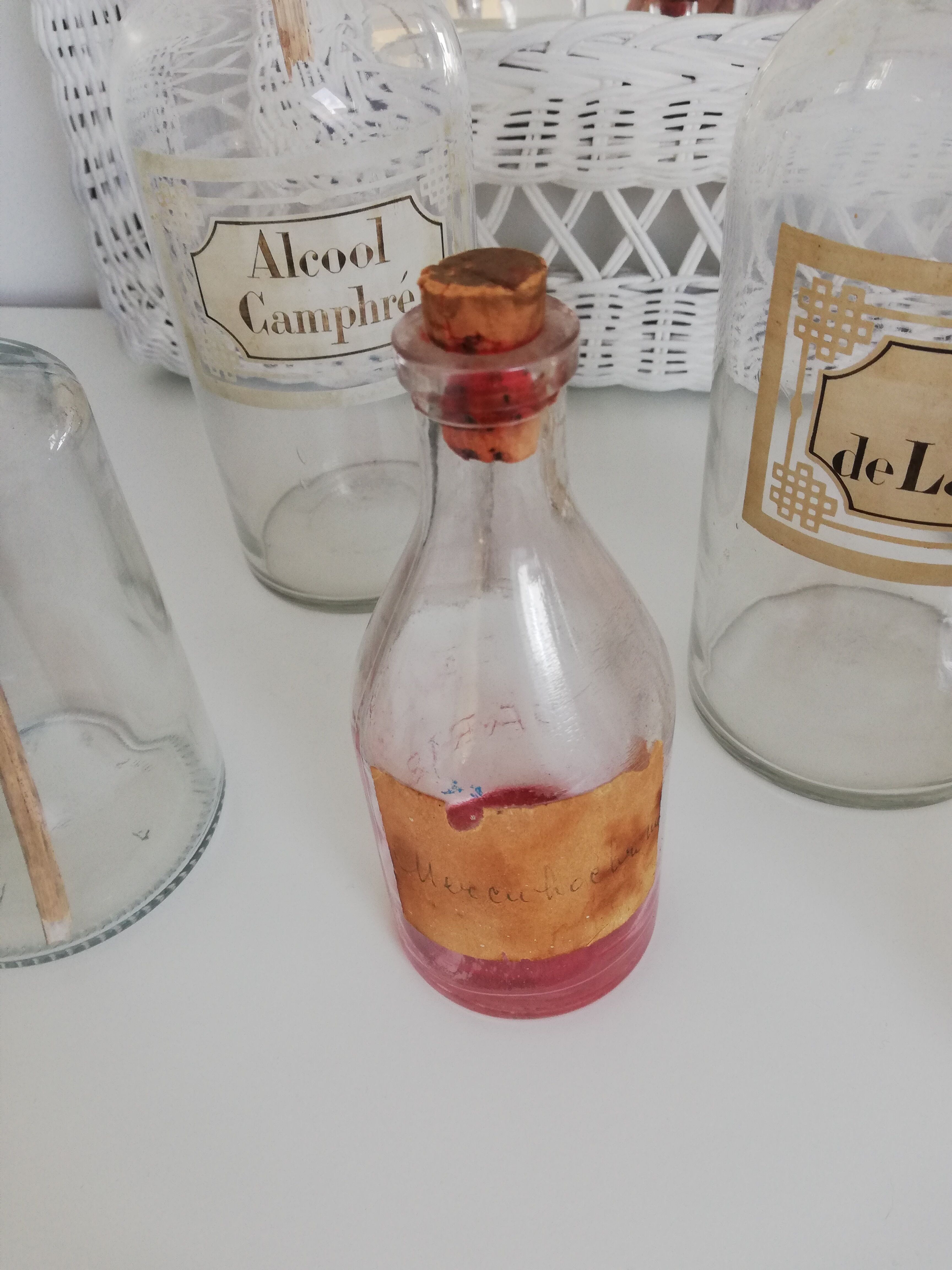 Bottle from the hospitals of Paris