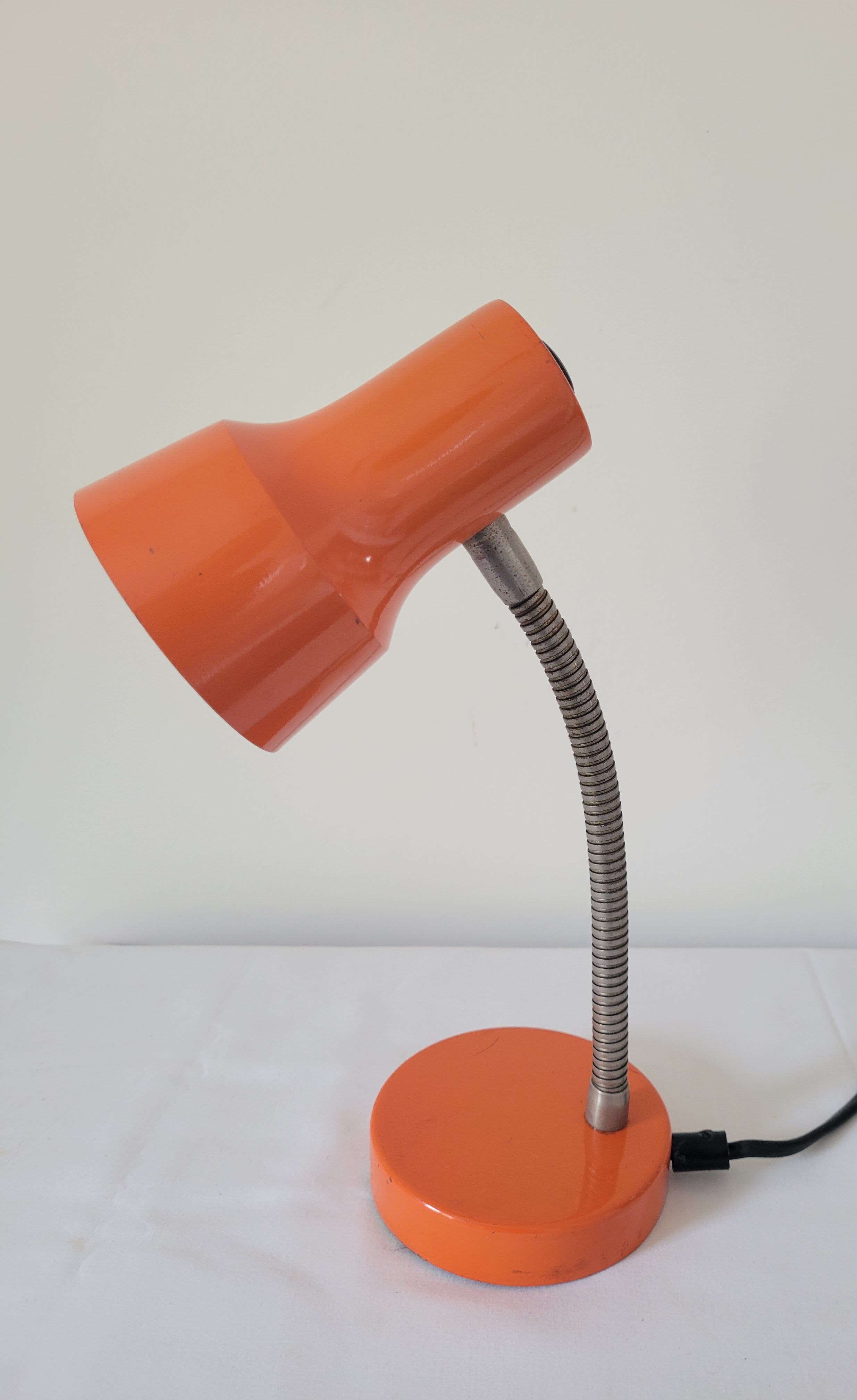 Flexible desk lamp orange