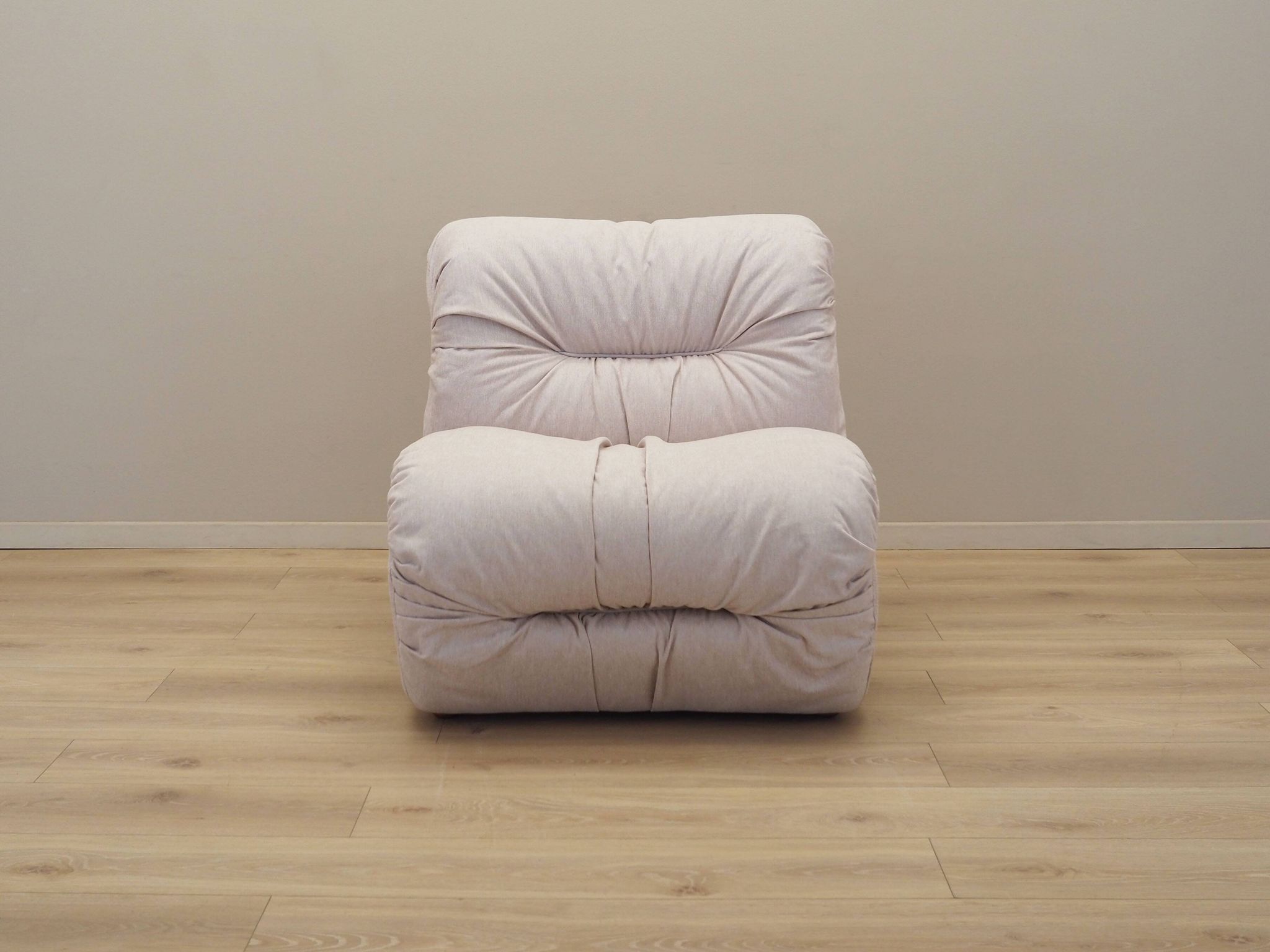 Beige armchair, Italian design, 1970s, production: Italy