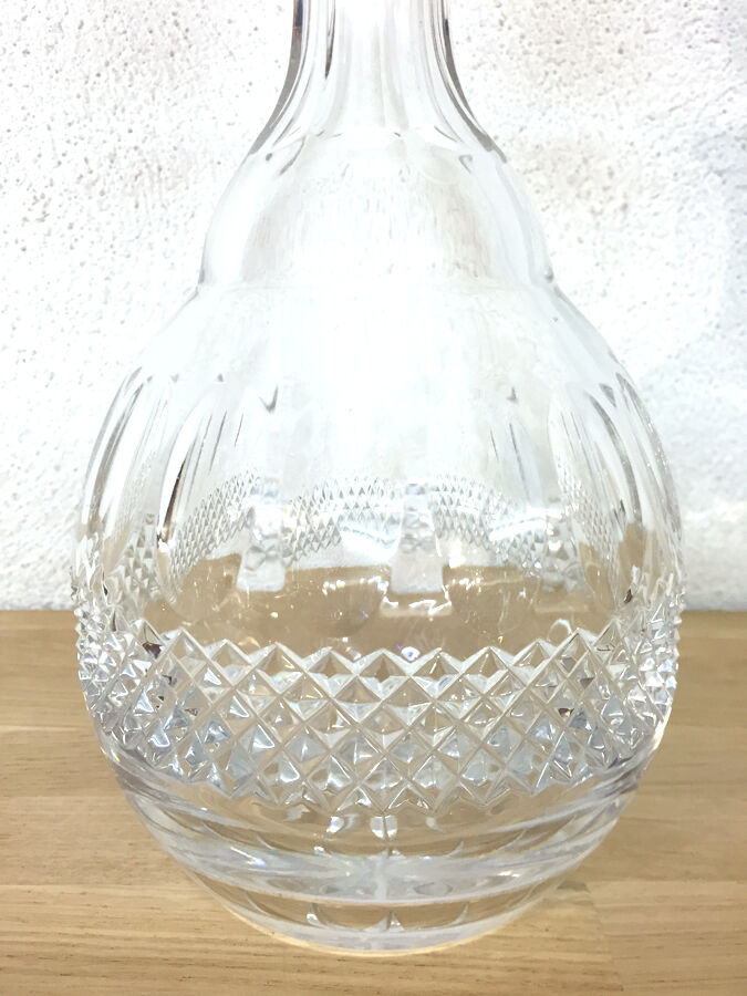 Carafe ancienne en cristal blanc