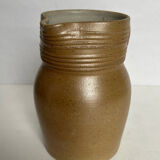 Berry sandstone pitcher