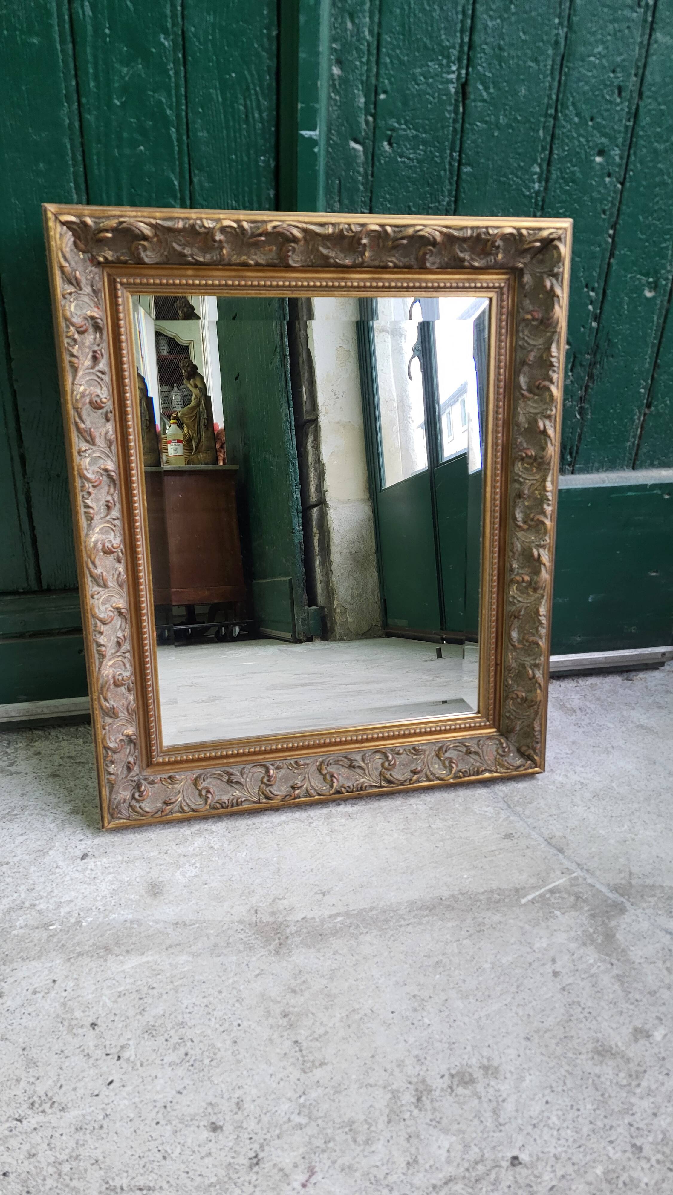 RECTANGULAR BEVELLED MIRROR
