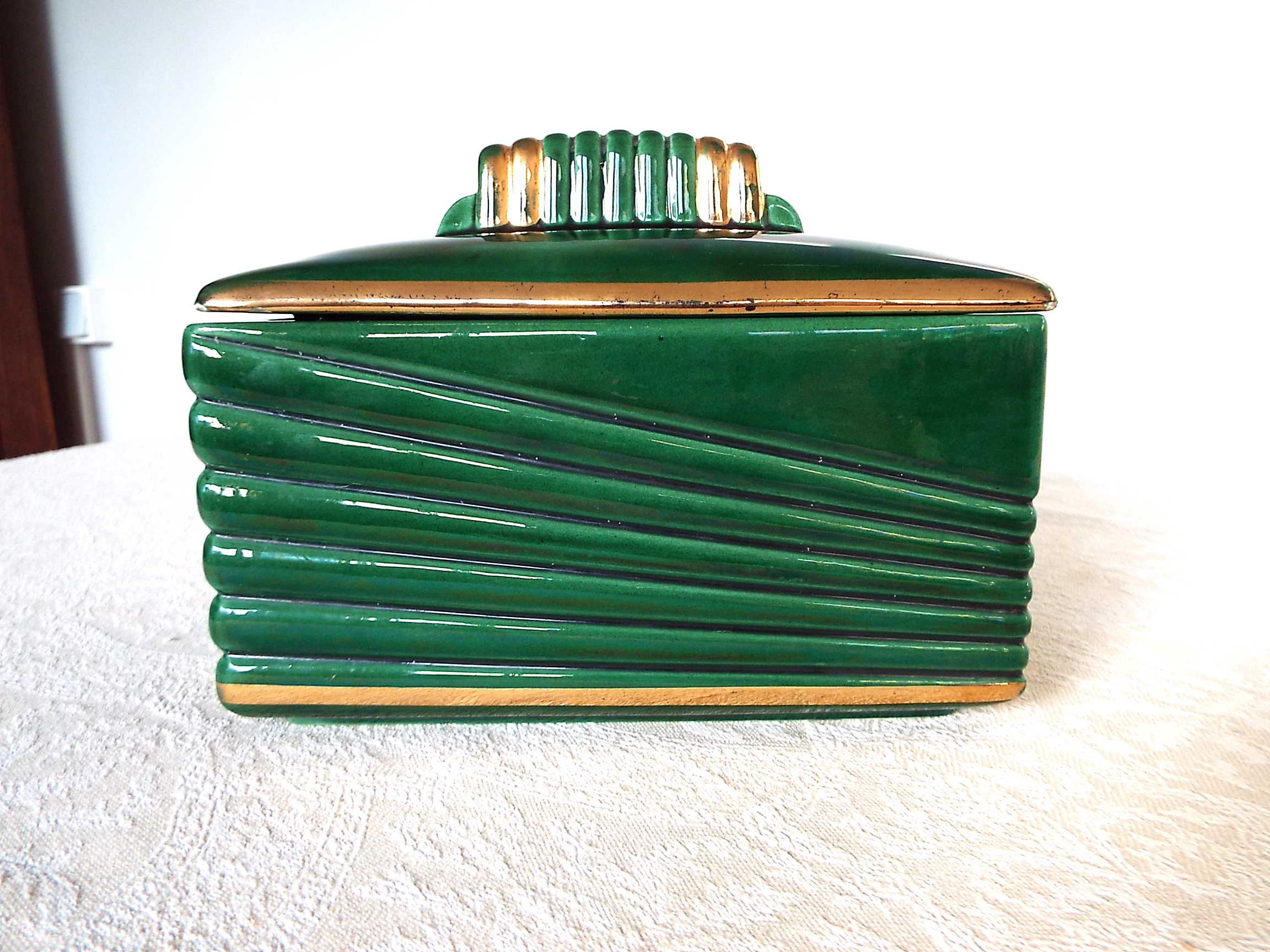 Biscuit or sugar box