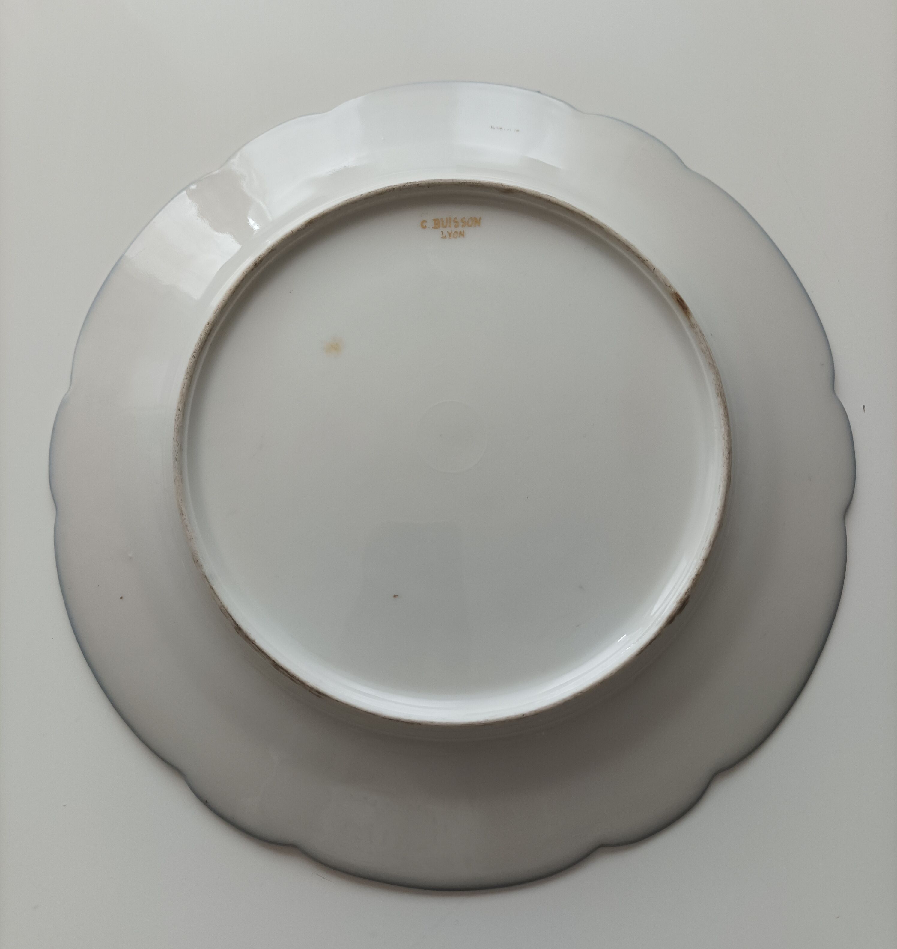 Assiette en porcelaine fine G Buisson Lyon