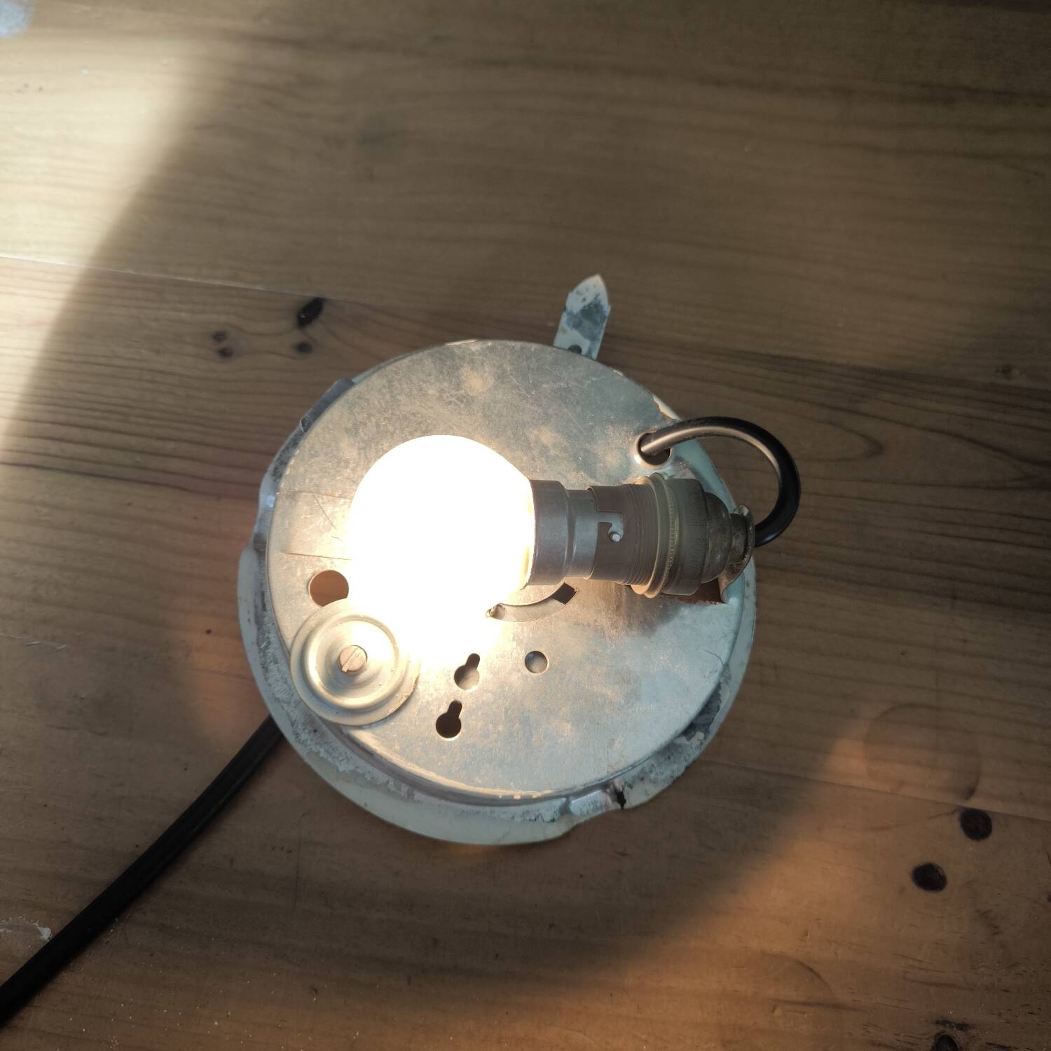 Opaline ceiling light