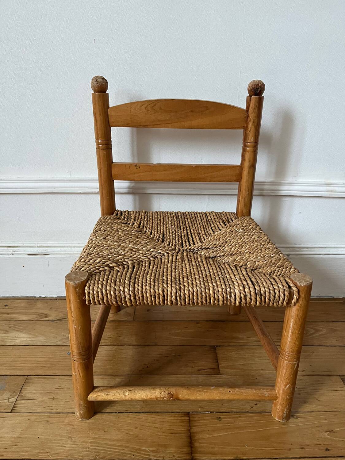 Chaise enfant corde et bois