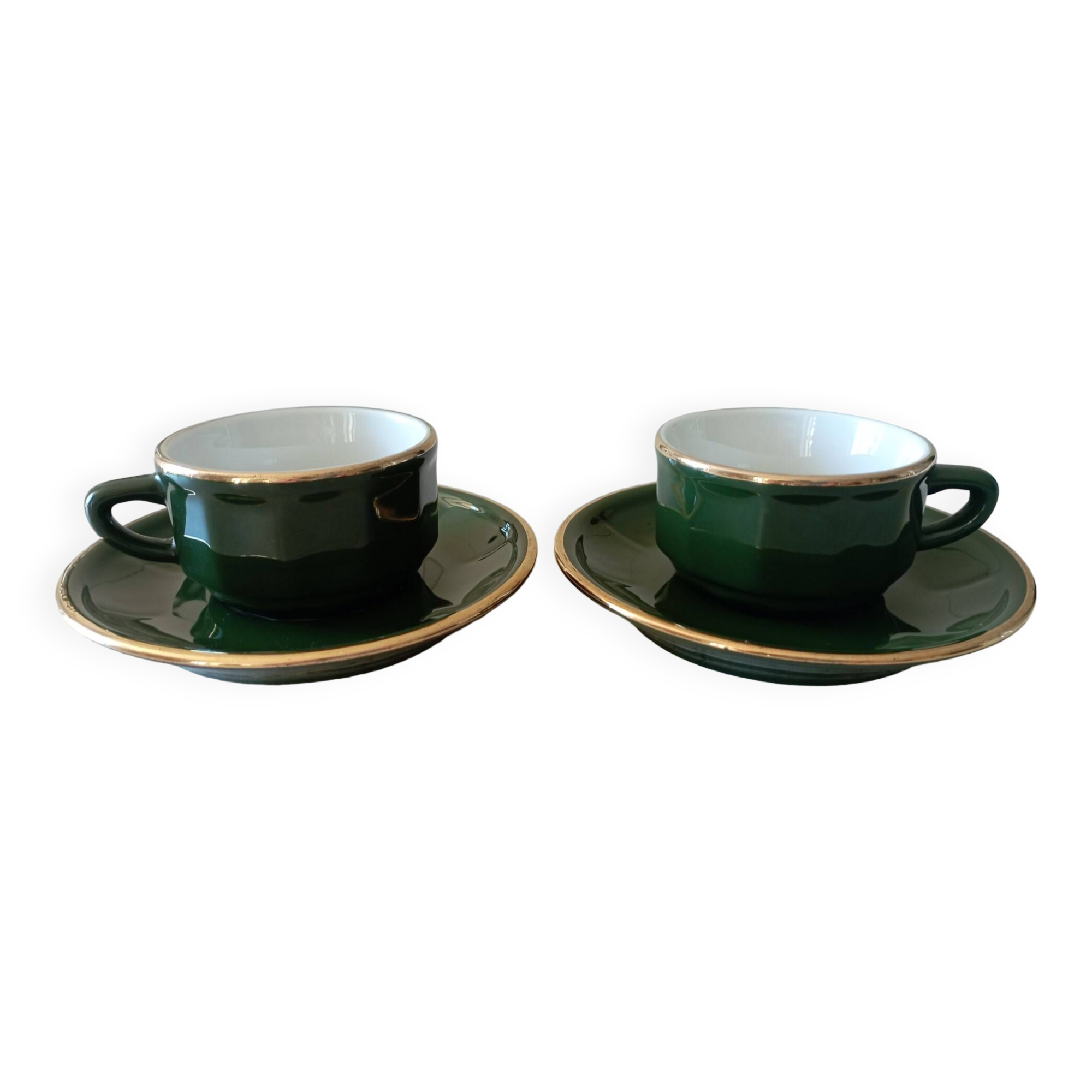 Duo of bistro cups