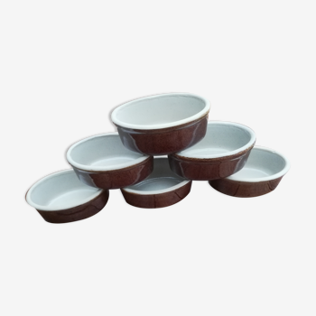 Set of 6 small sandstone terrines