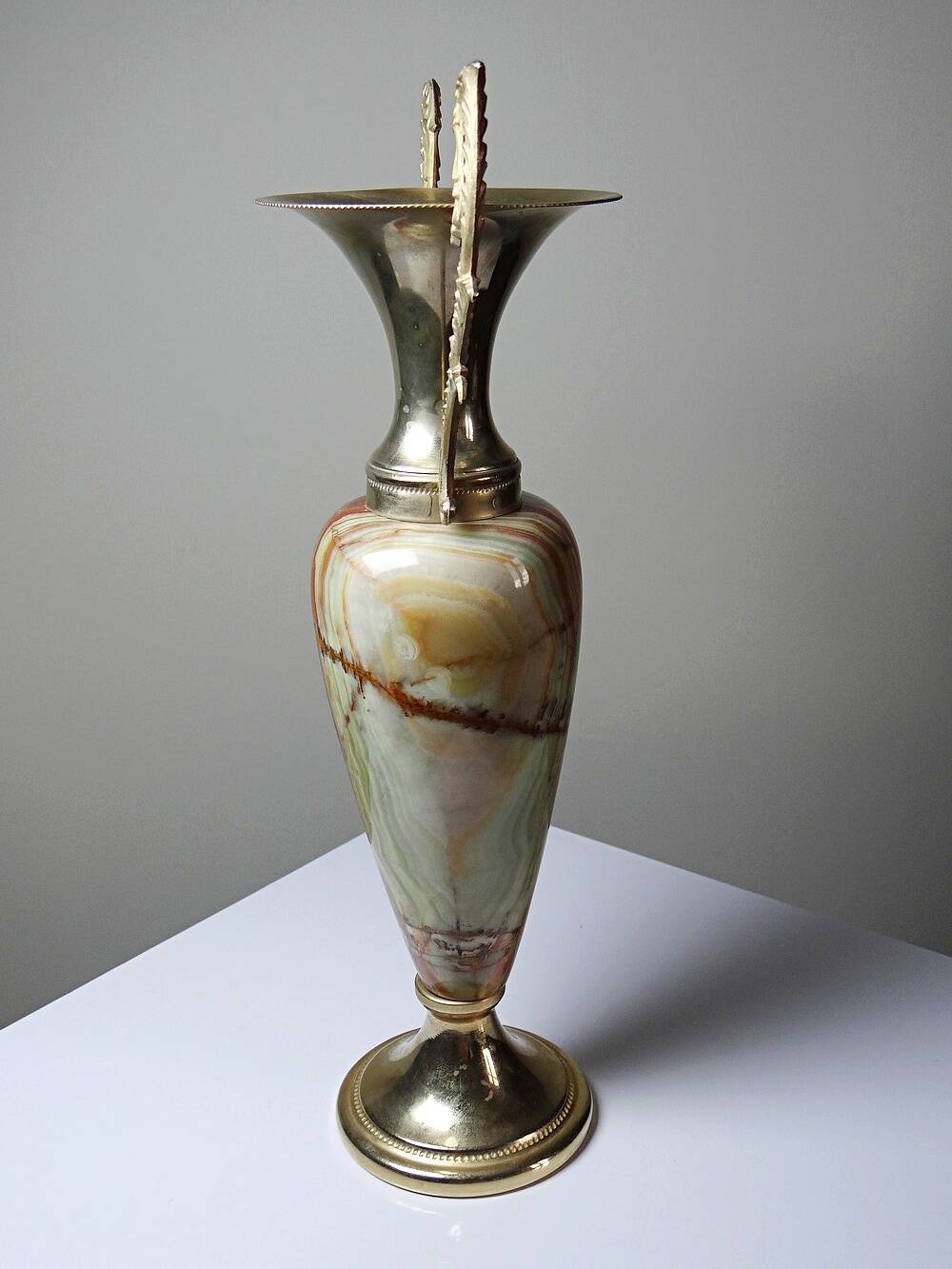 Large decorative onyx and gold metal cassolette, Italy 1960s-70s.