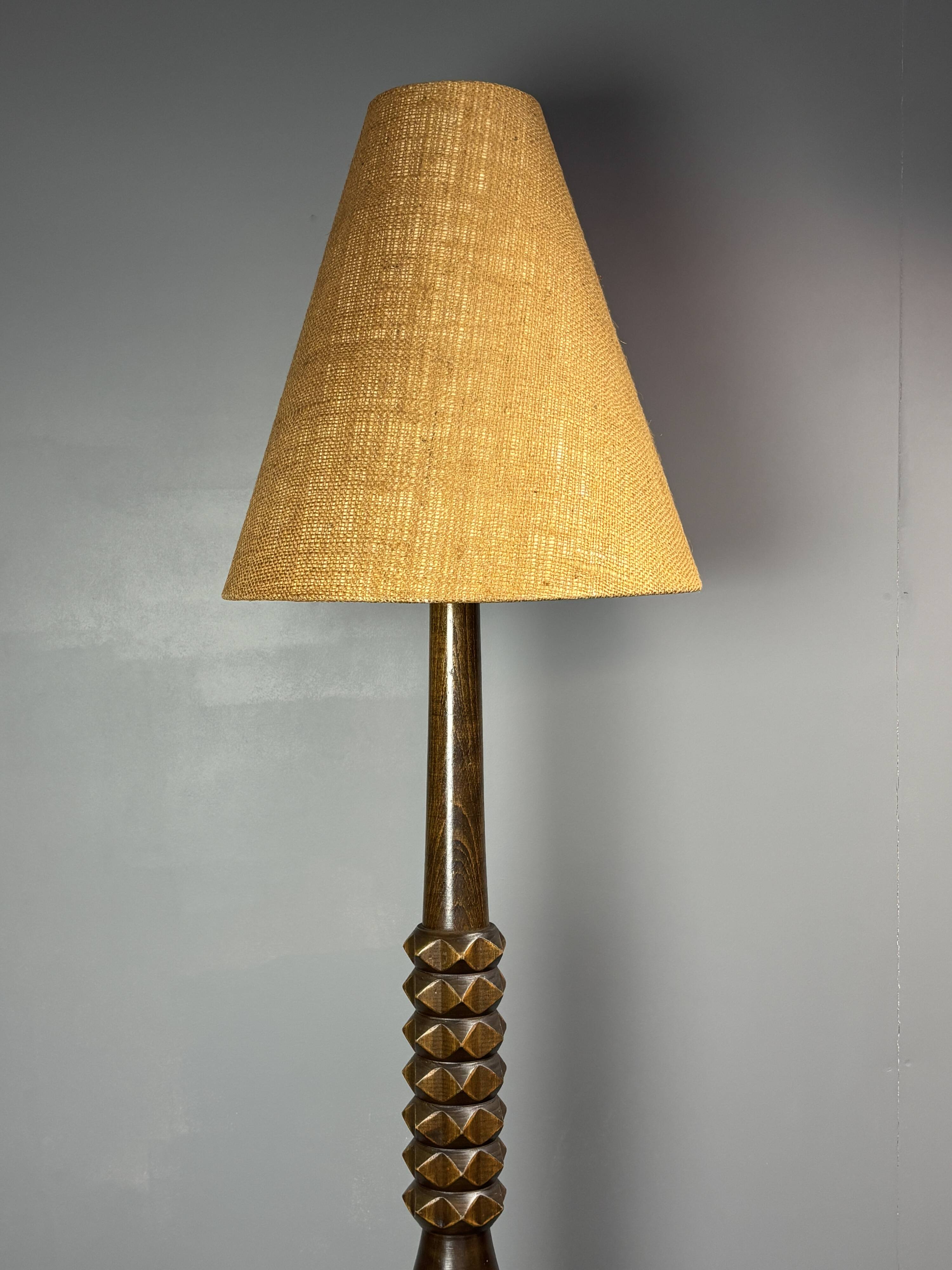 Lampadaire brutaliste du milieu du siècle dans le style de Charles Dudouyt, années 1950.