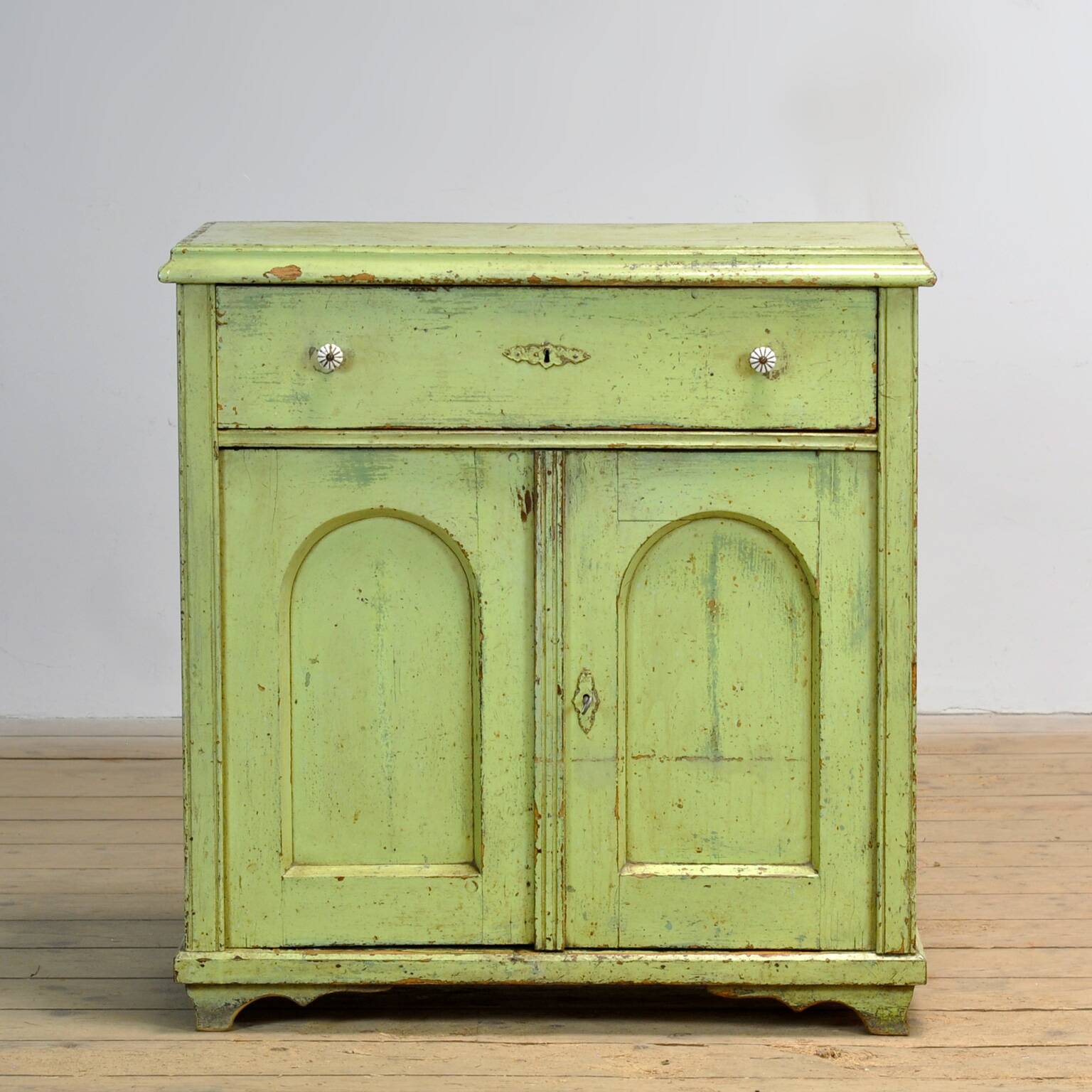 Commode en pin, années 1910