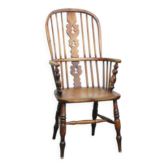 Practical antique English highback Windsor dining room chair