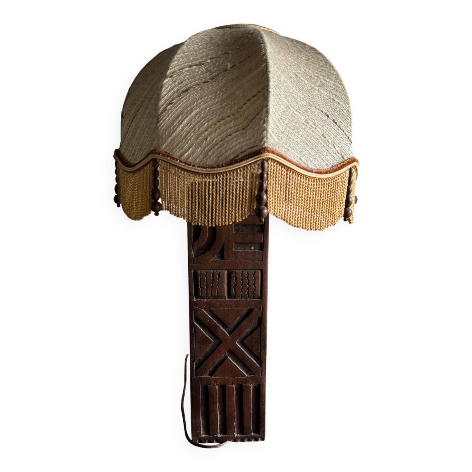 Brutalist Africanist lamp in carved wood 1950 fabric lampshade