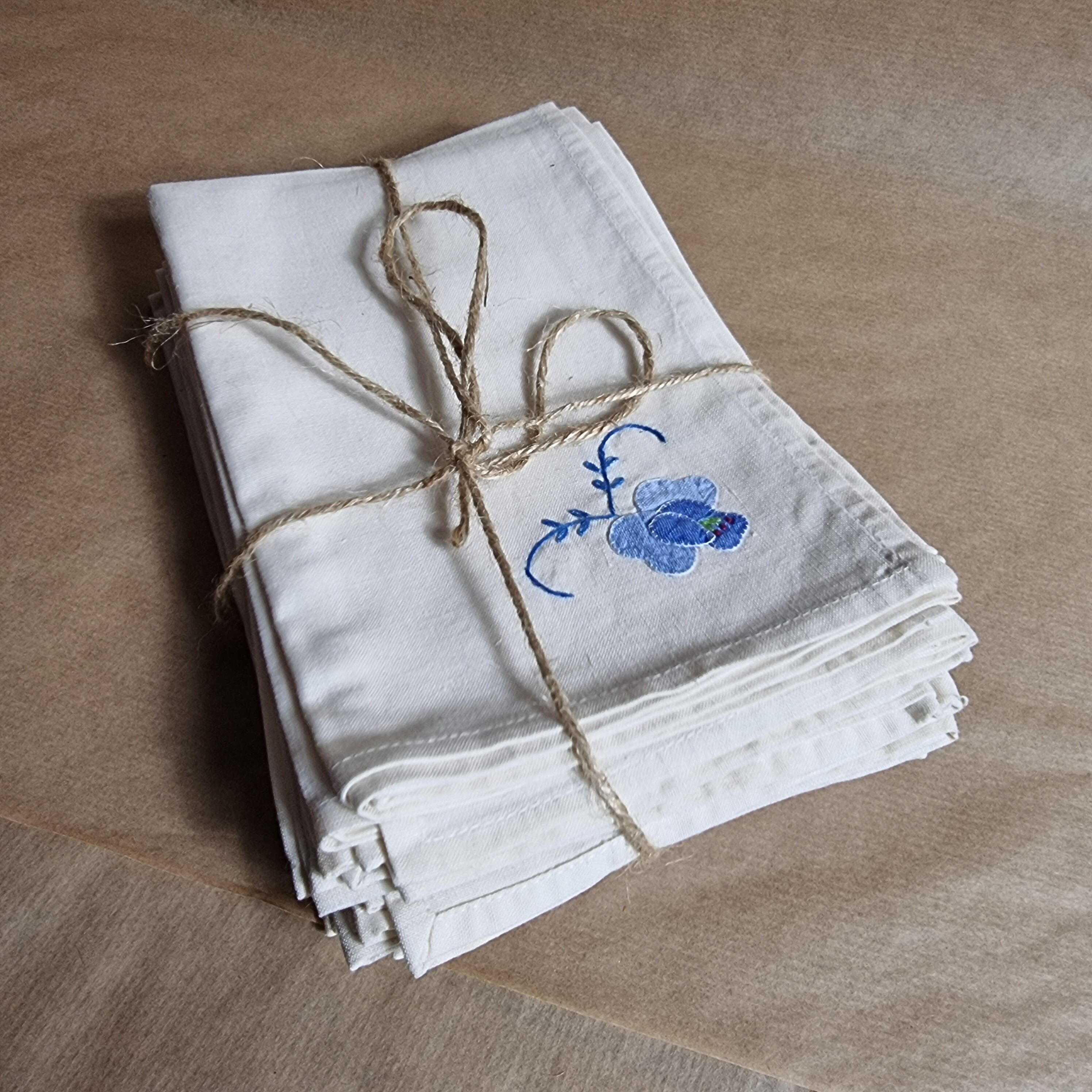 Lot 12 antique hand embroidered towels