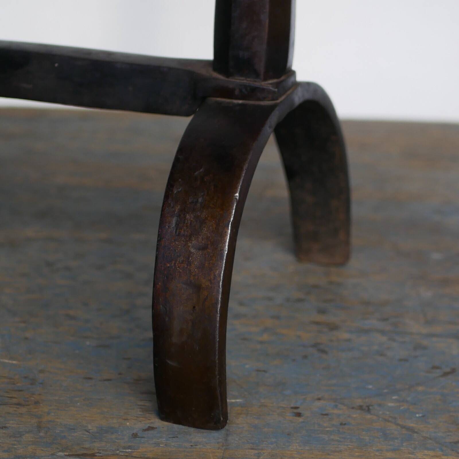 Monumental chenets for fireplace - Italian production - Minimalist design