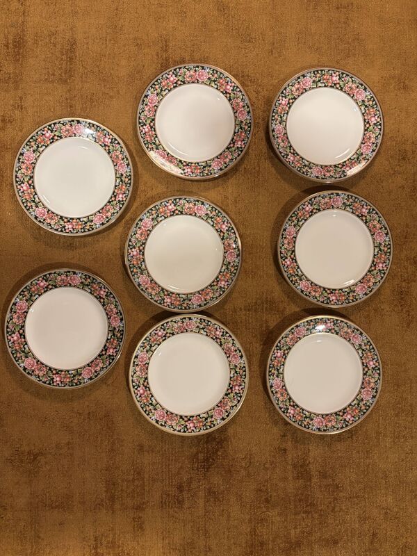 Petites assiettes Wedgwood