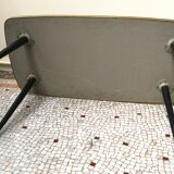 Vintage coffee table with heron décor