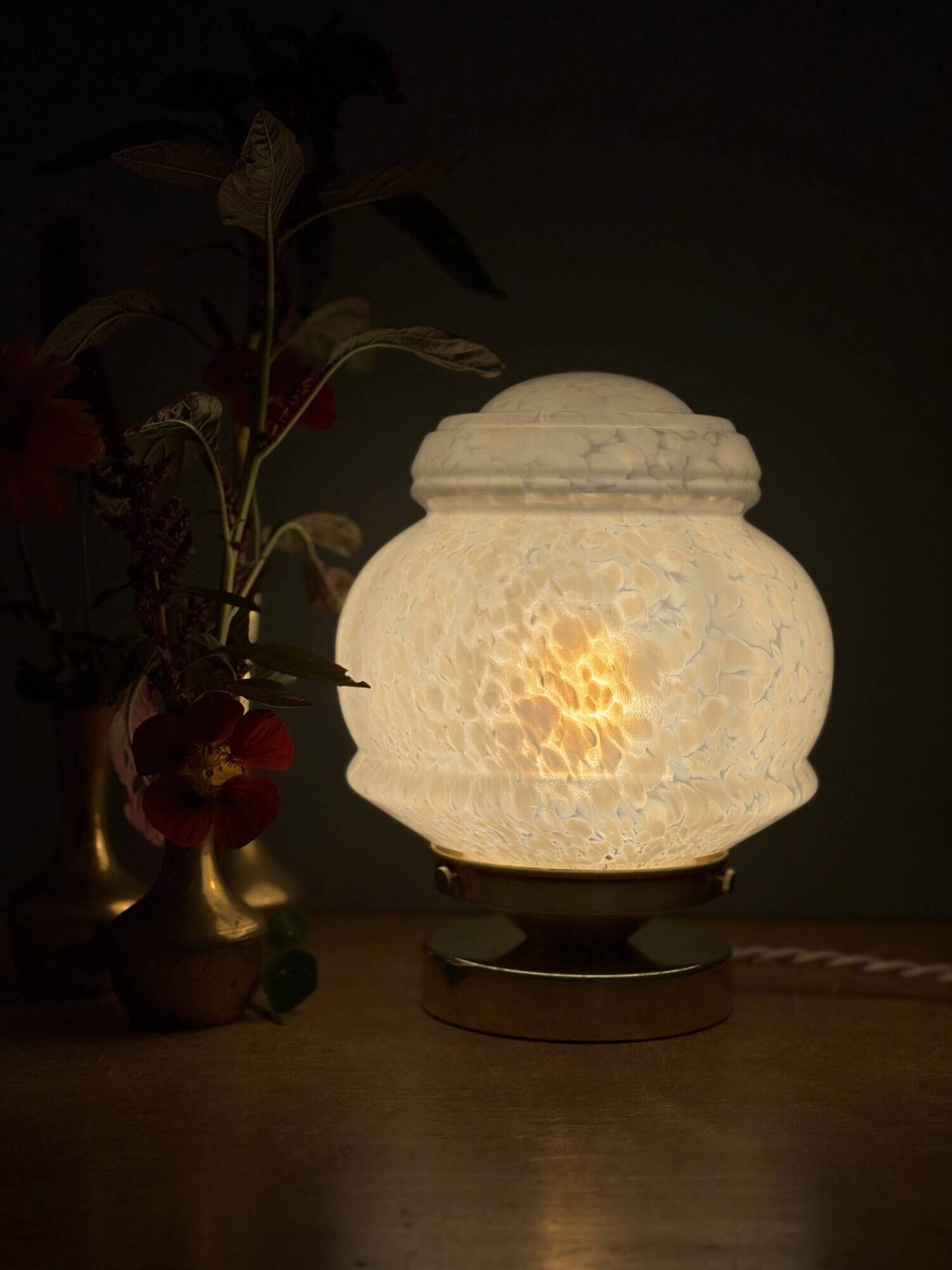 Vintage Art Deco globe table lamp in white Clichy glass