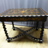 Table en marqueterie XIXème