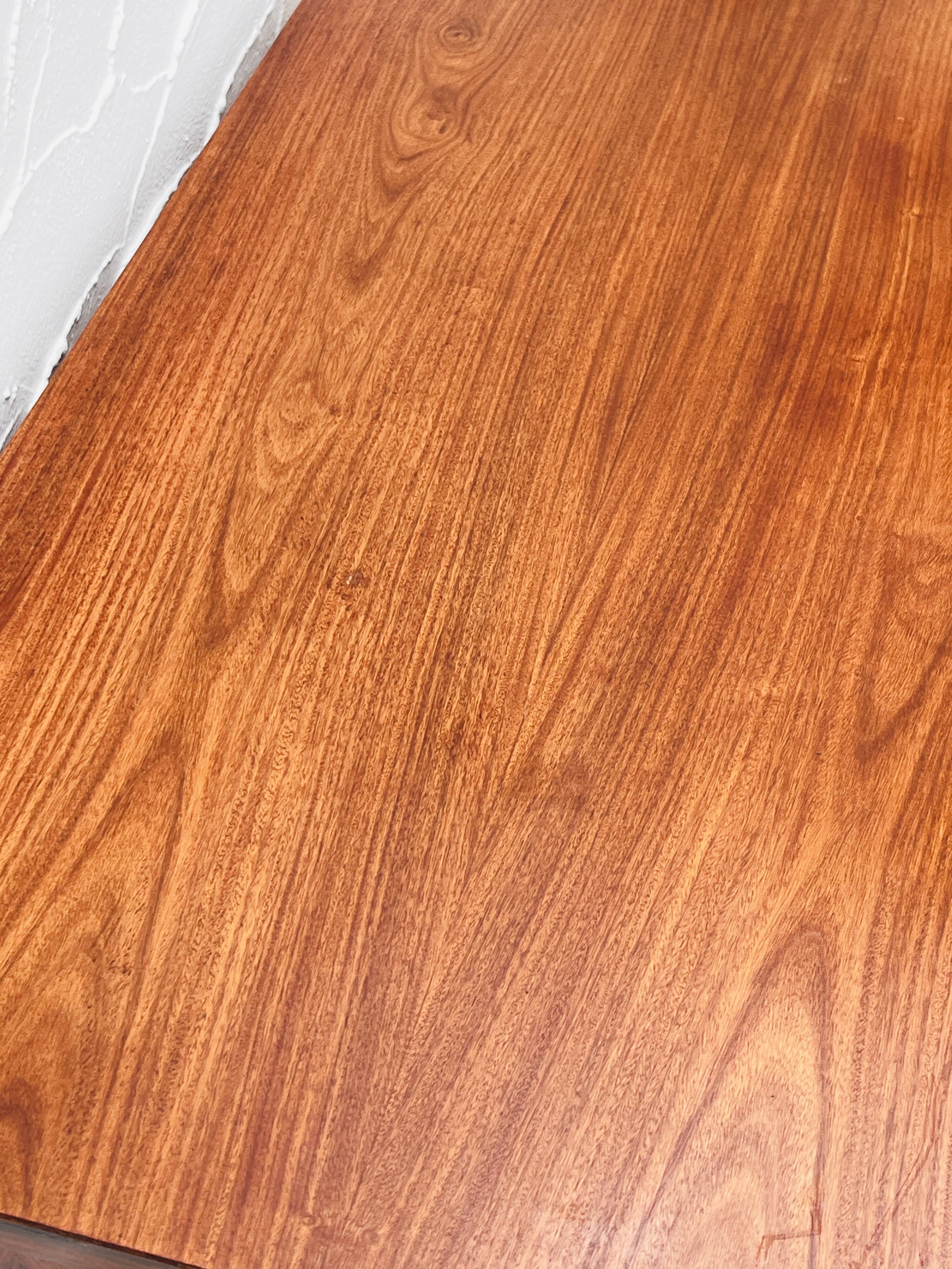 Table de nuit en palisandre