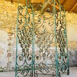 Screen, Art Deco wrought iron with floral decorations circa 30's