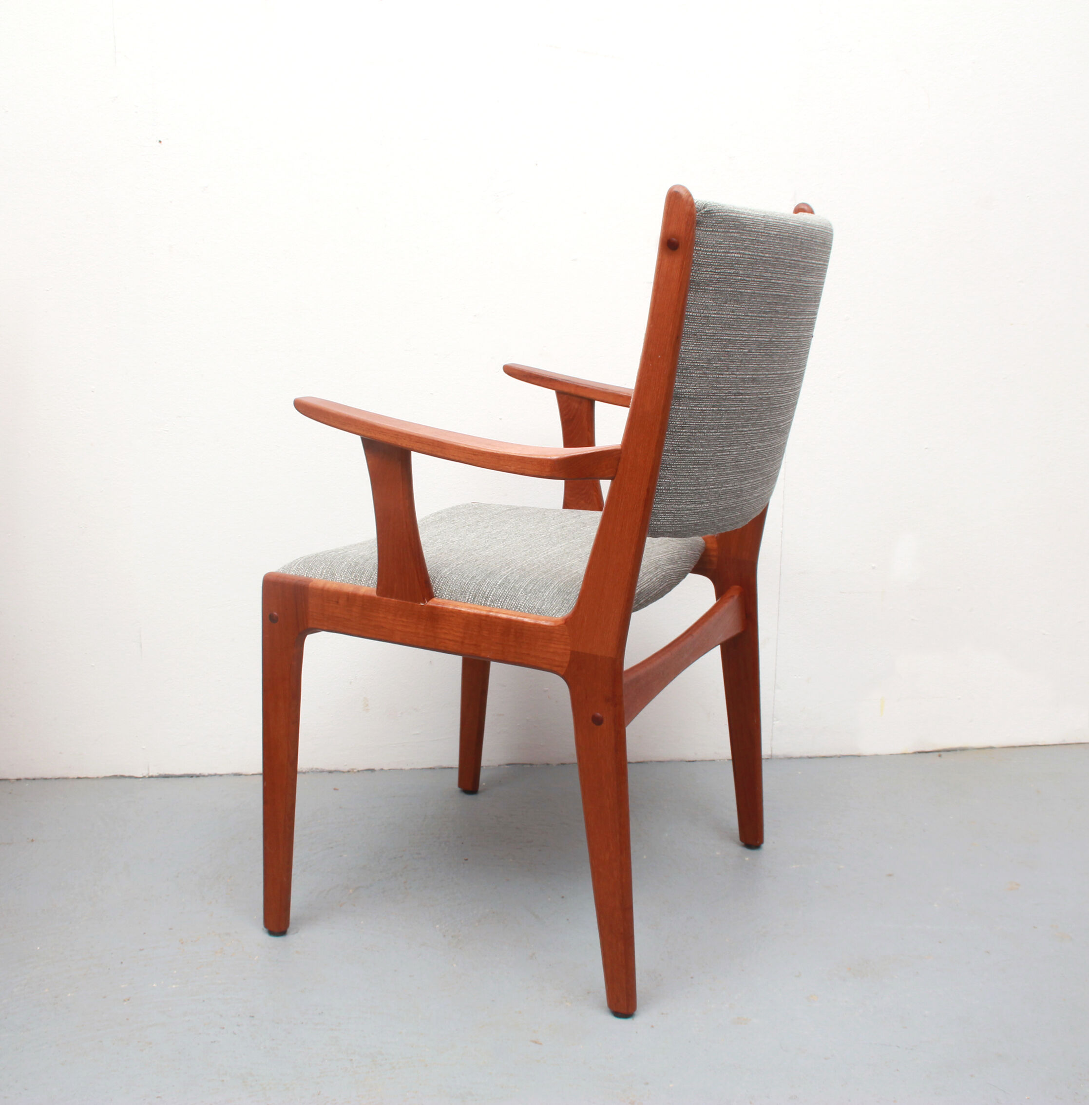 Fauteuil en teck danois des années 1960, Johannes Andersen pour Uldum