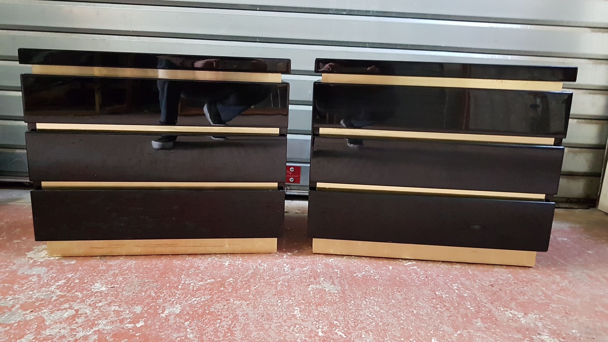 Lacquer black beside tables