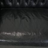 Black chesterfield 3-seater sofa made of cowhide leather in English style