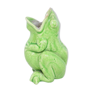 Vase grenouille en barbotine