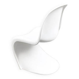 White Panton chair by Verner Panton for Vitra. Signed