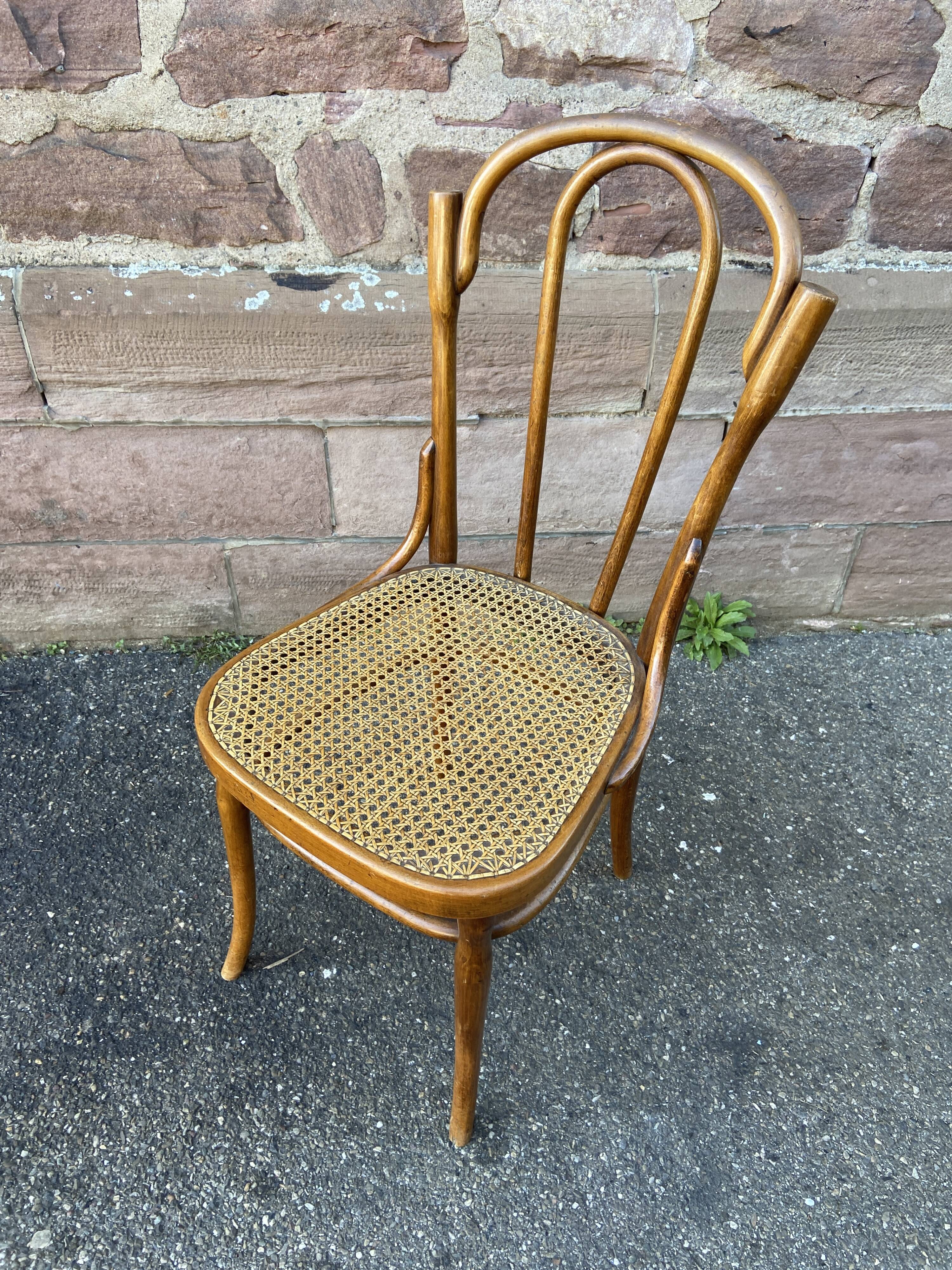 Curved wood bistro chair J J Kohn Nr 80