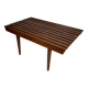Table basse, banc en bois foncé lamellé