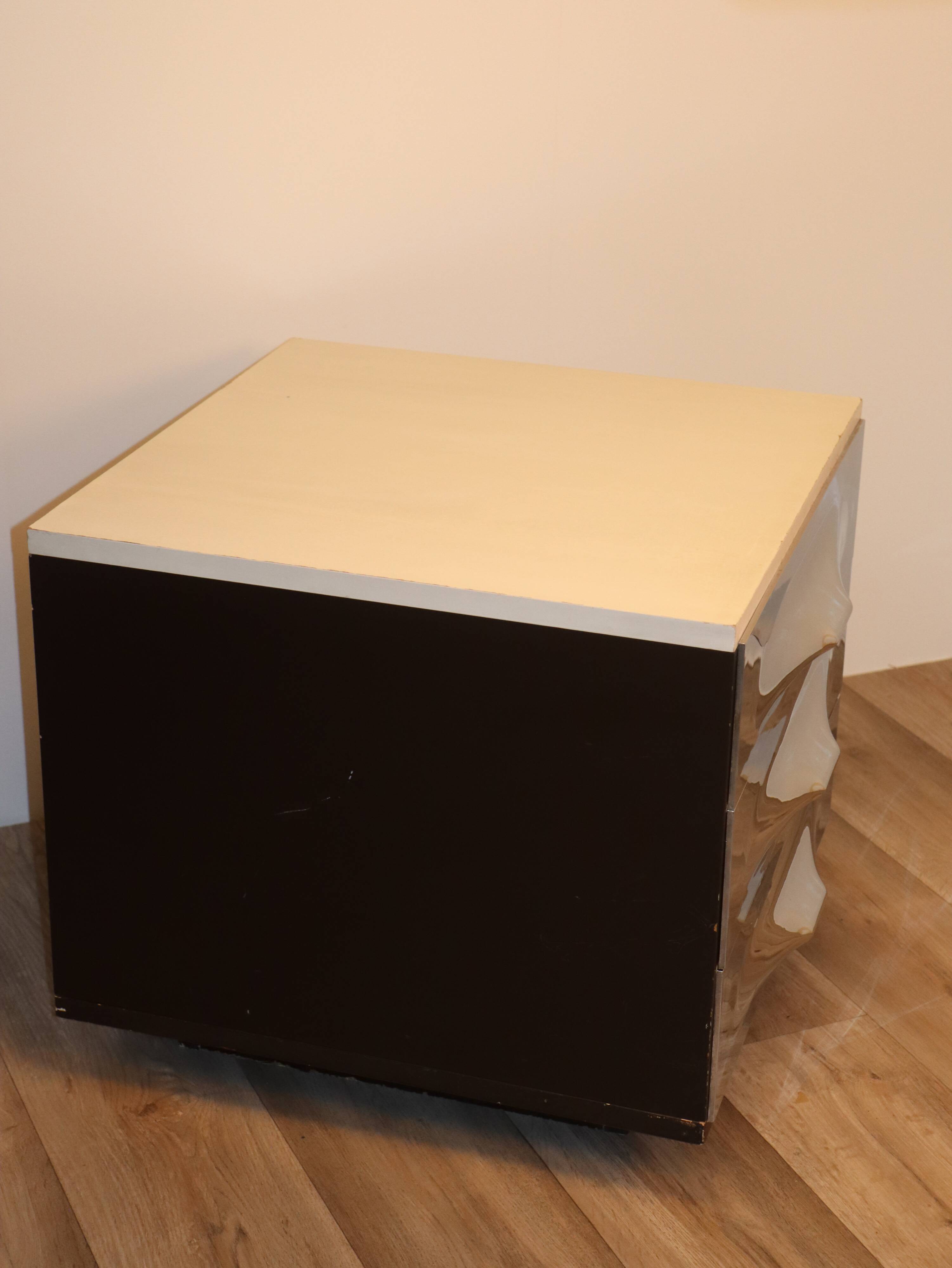 Raymond Loewy's vintage bedside table for Doubinsky Frères, 1970