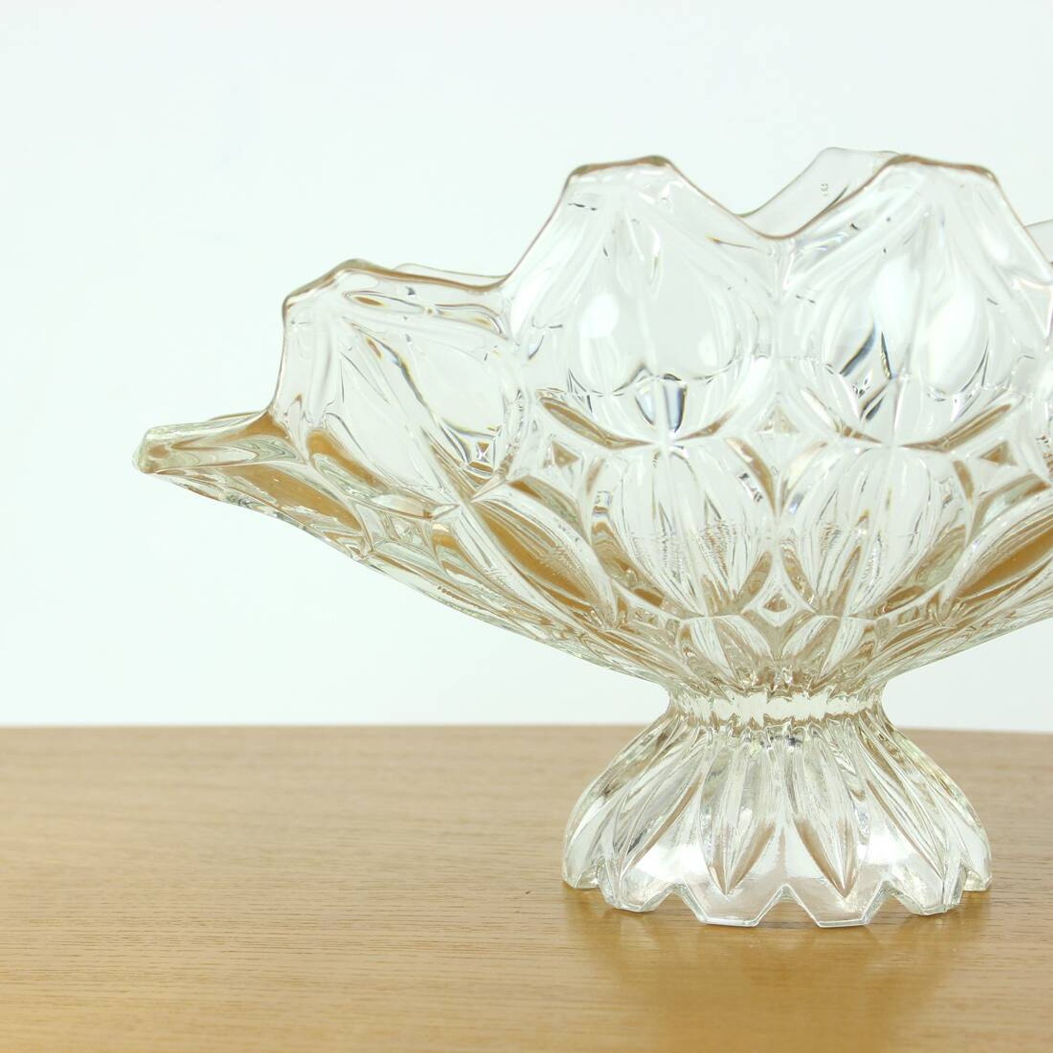 Large Pressed Glass Bowl, Tulip Collection Hermanowa Hut, 1957
