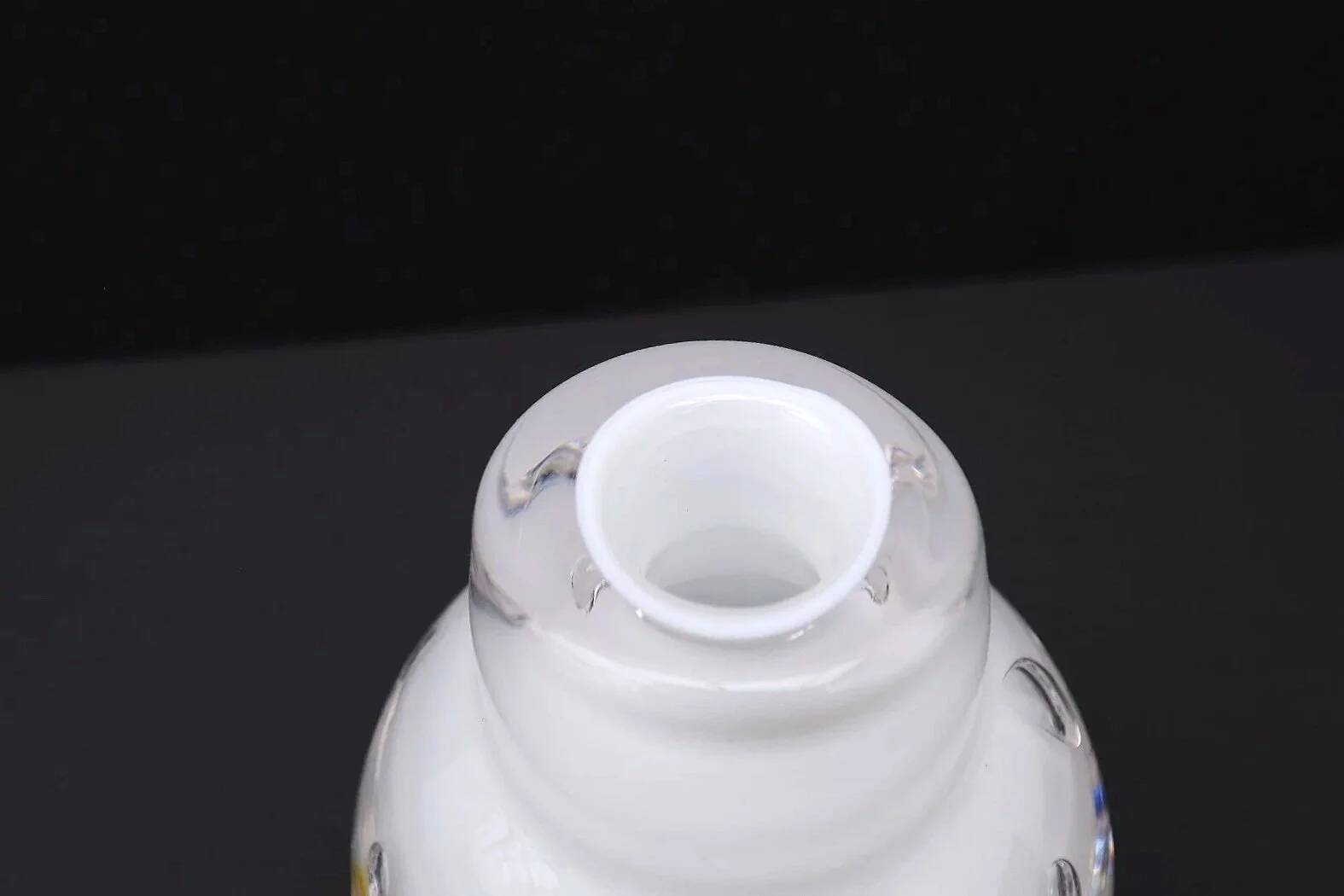 Vase en verre soufflé bullé