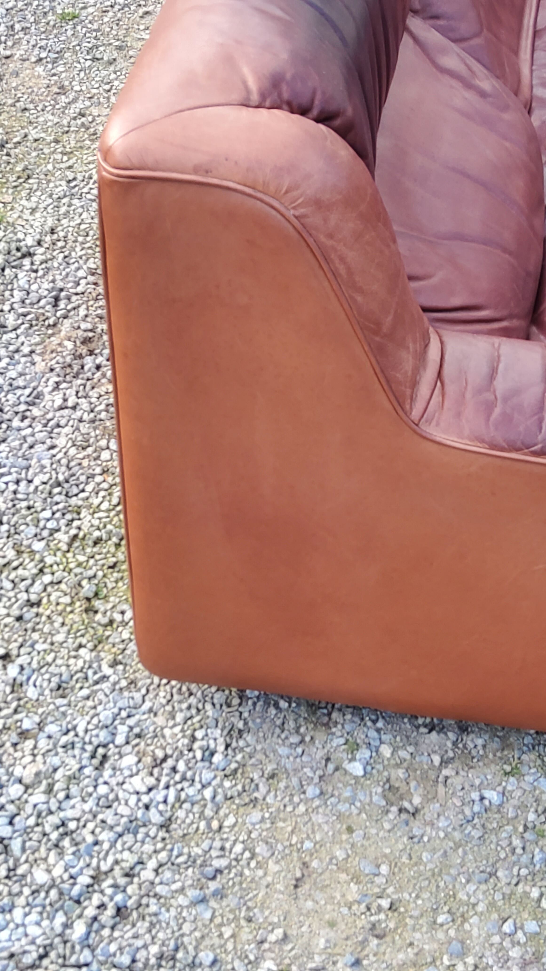 Pair of armchairs and De Sede sofa in cognac leather from the 70s/80s