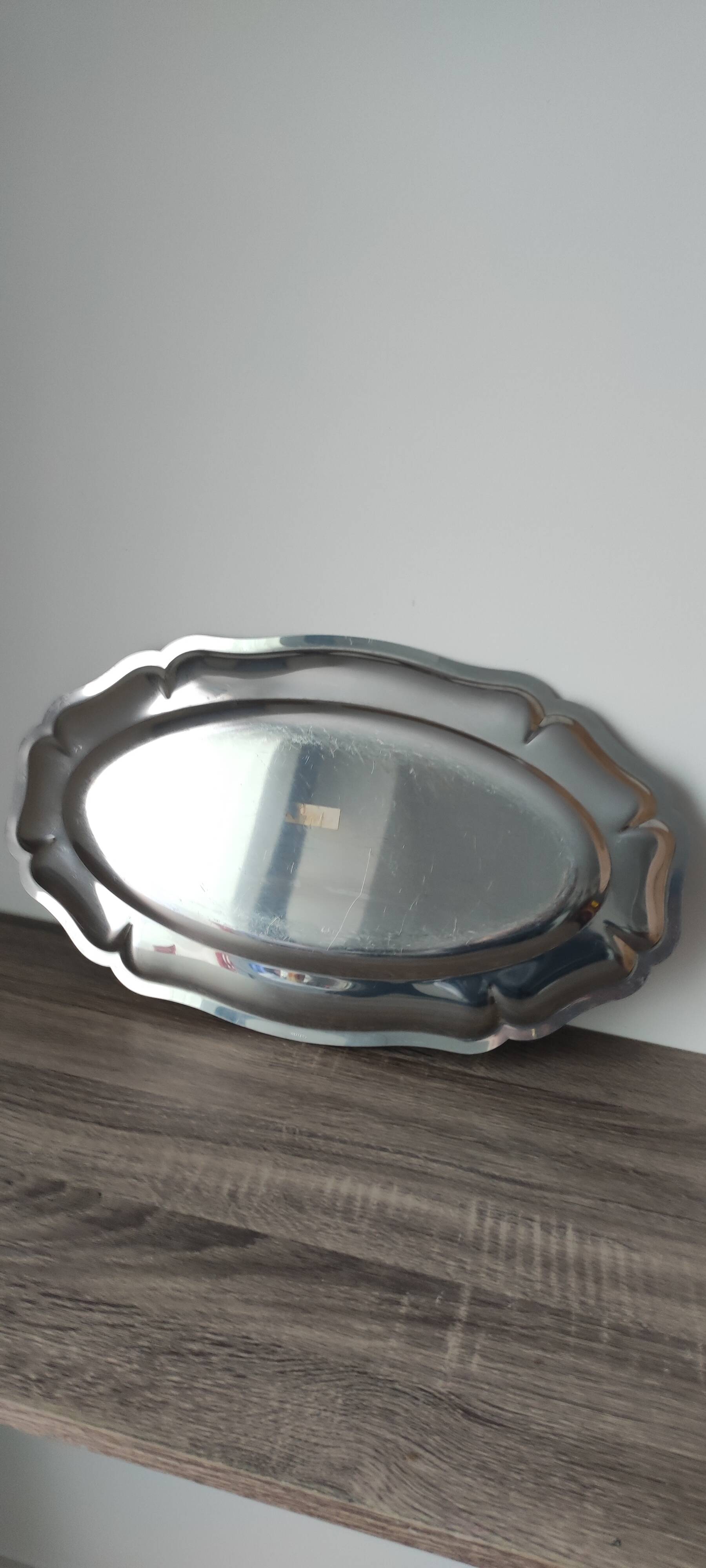 Oval silver-plated metal dish, 1980s.