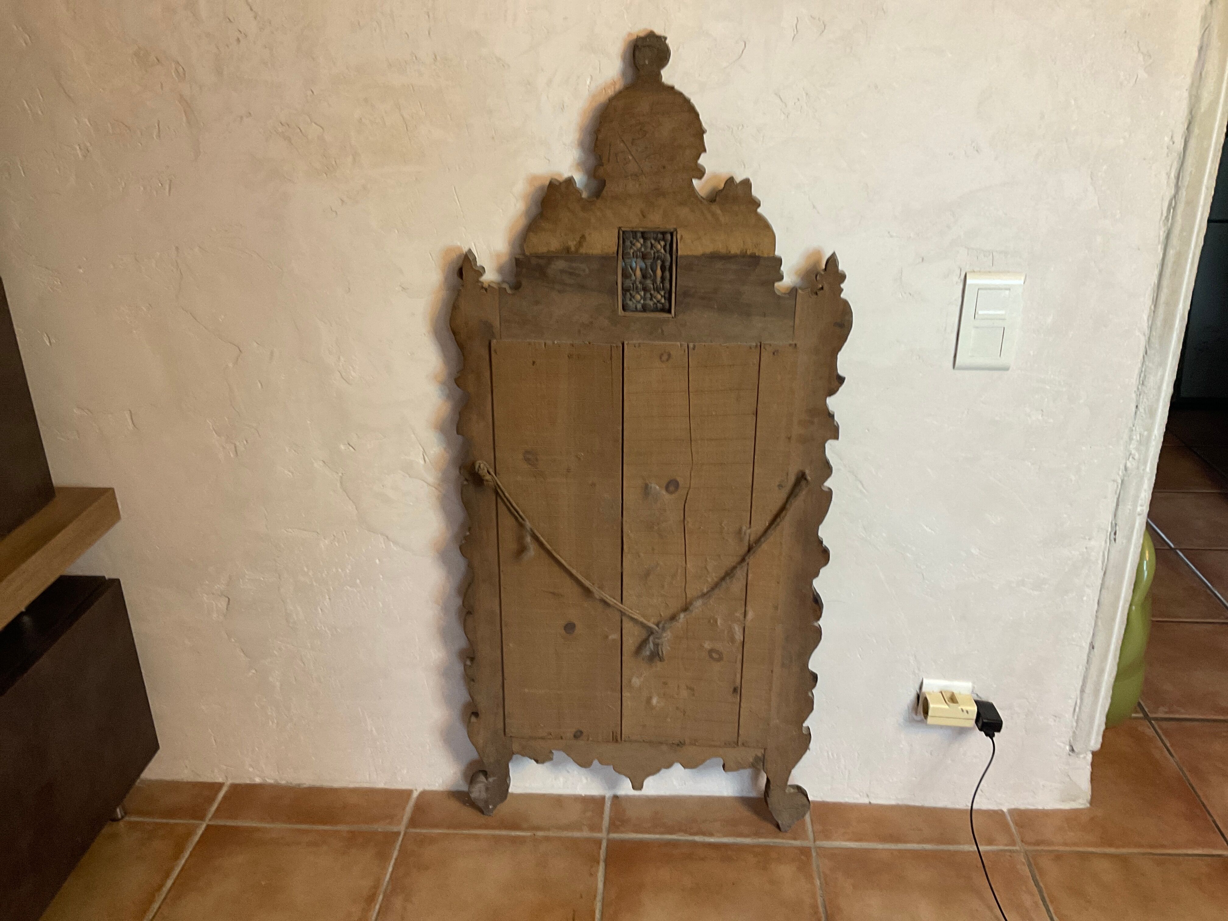 Syrian ottoman mirror in wood inlaid with mother-of-pearl called goldfisch