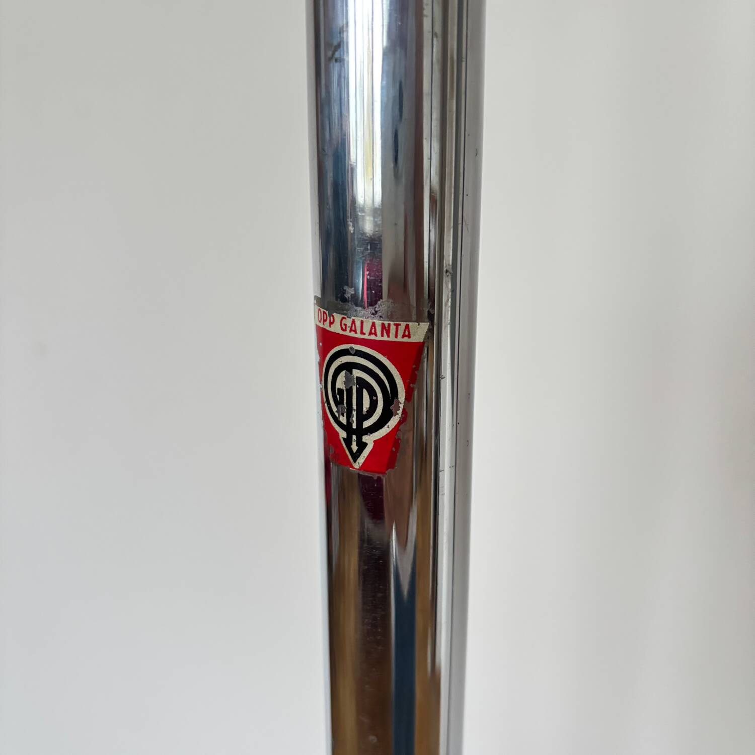 Porte-manteau fonctionnaliste