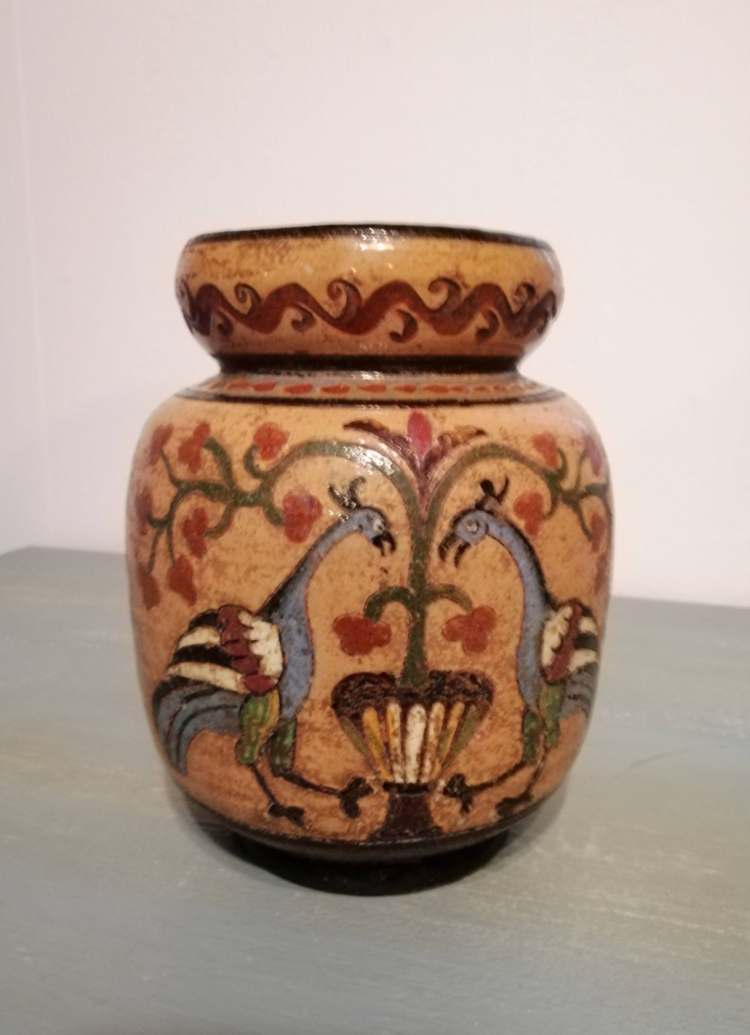 Terracota vase Arno Montopoli Italy 30s decorated with Peacocks