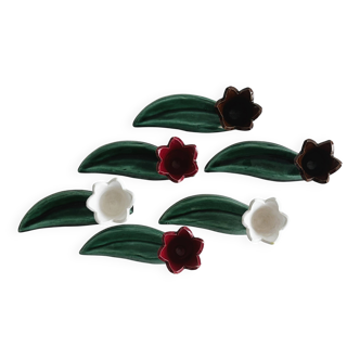 6 porte-couteaux fleurs en céramique colorée