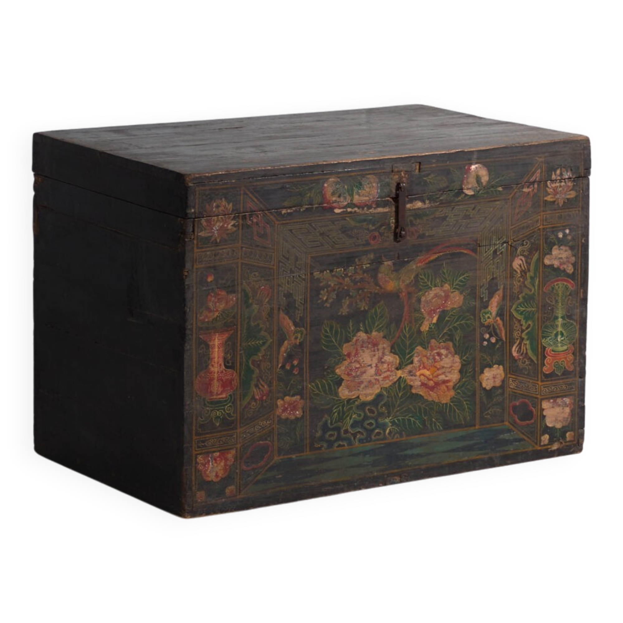 Antique chest painted in pine wood – China, around 1900