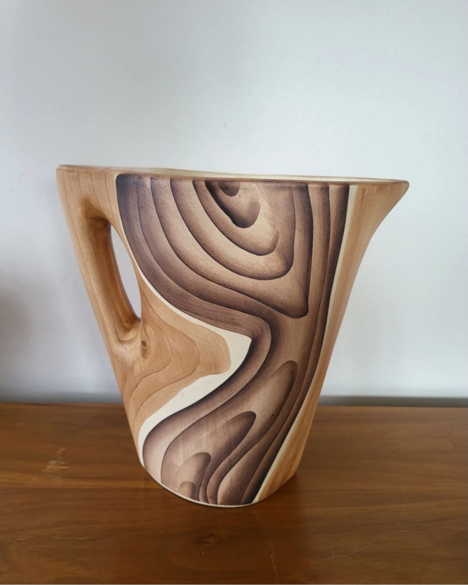 Pichet Vallauris in ceramic faux wood