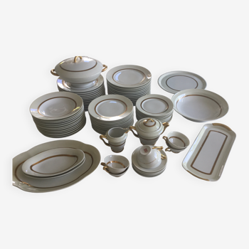 Porcelain tableware service