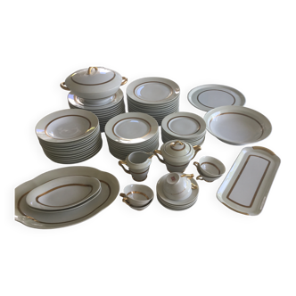 Porcelain tableware service