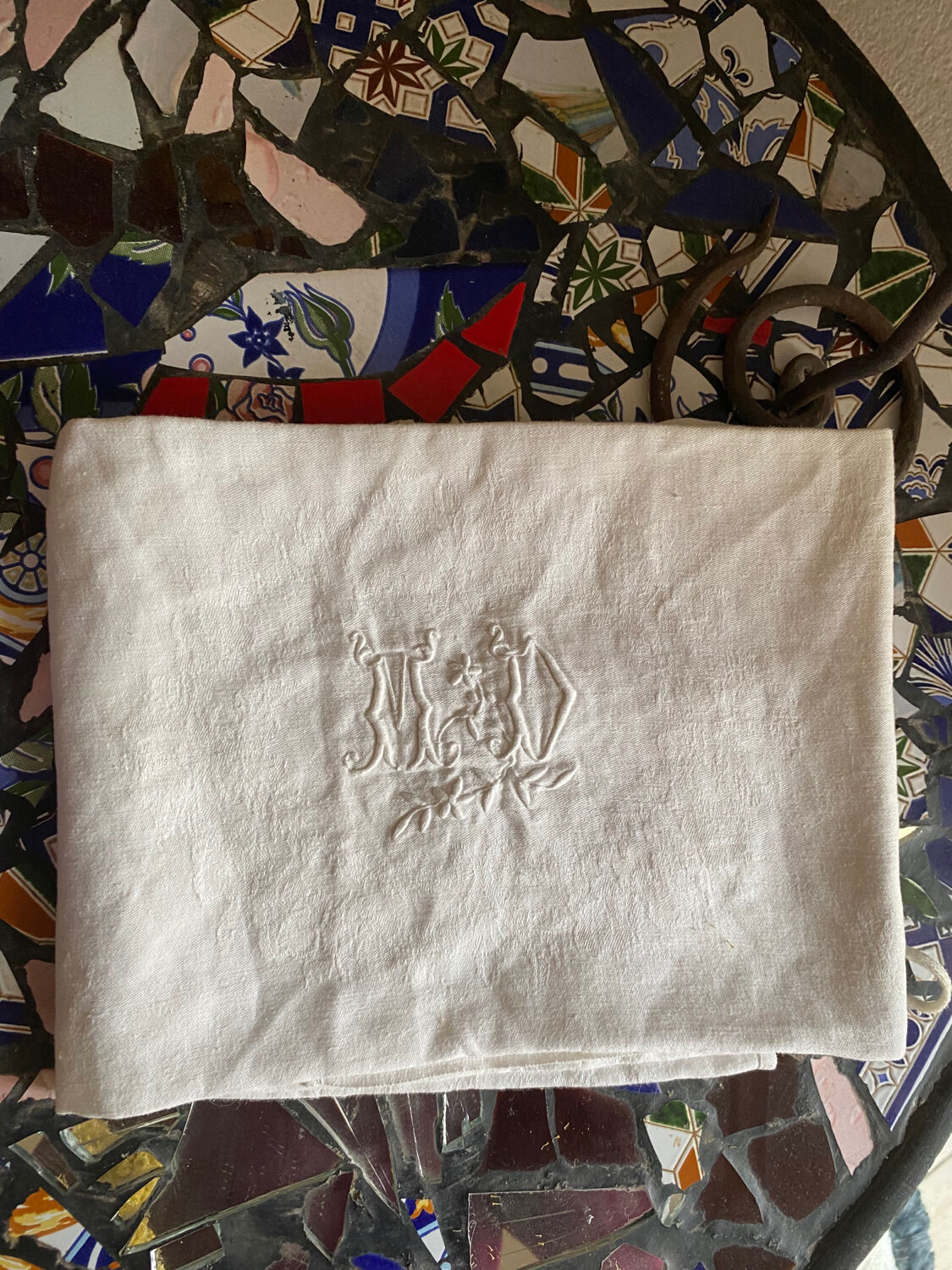 Large white cotton tea towel with damask thread.