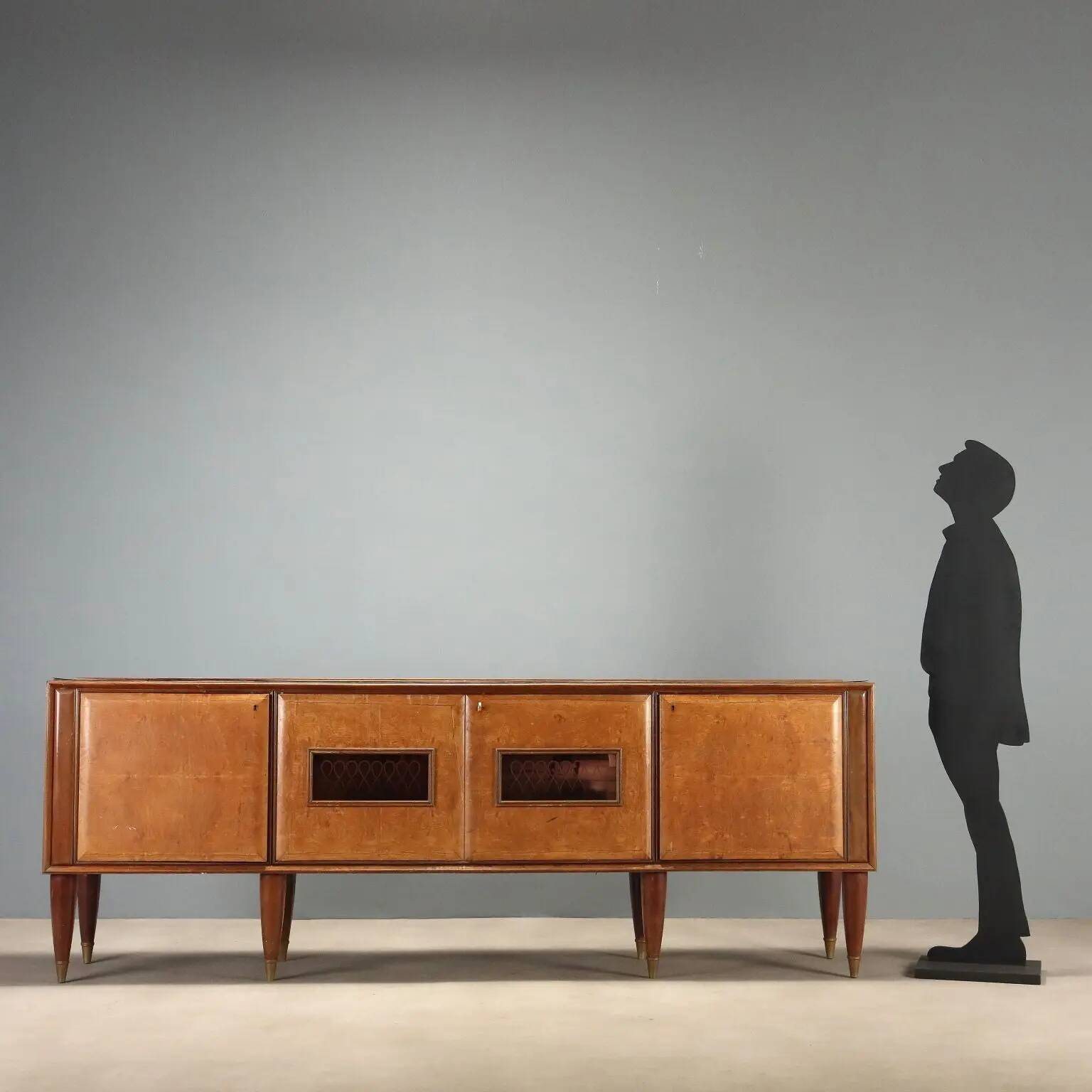 Buffet en loupe de bois des années 1950