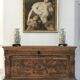 Antique coffre en bois sculpté avec motif végétal période renaissance
